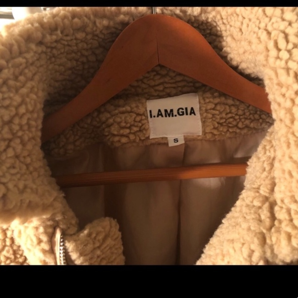 I am Gia pixie coat